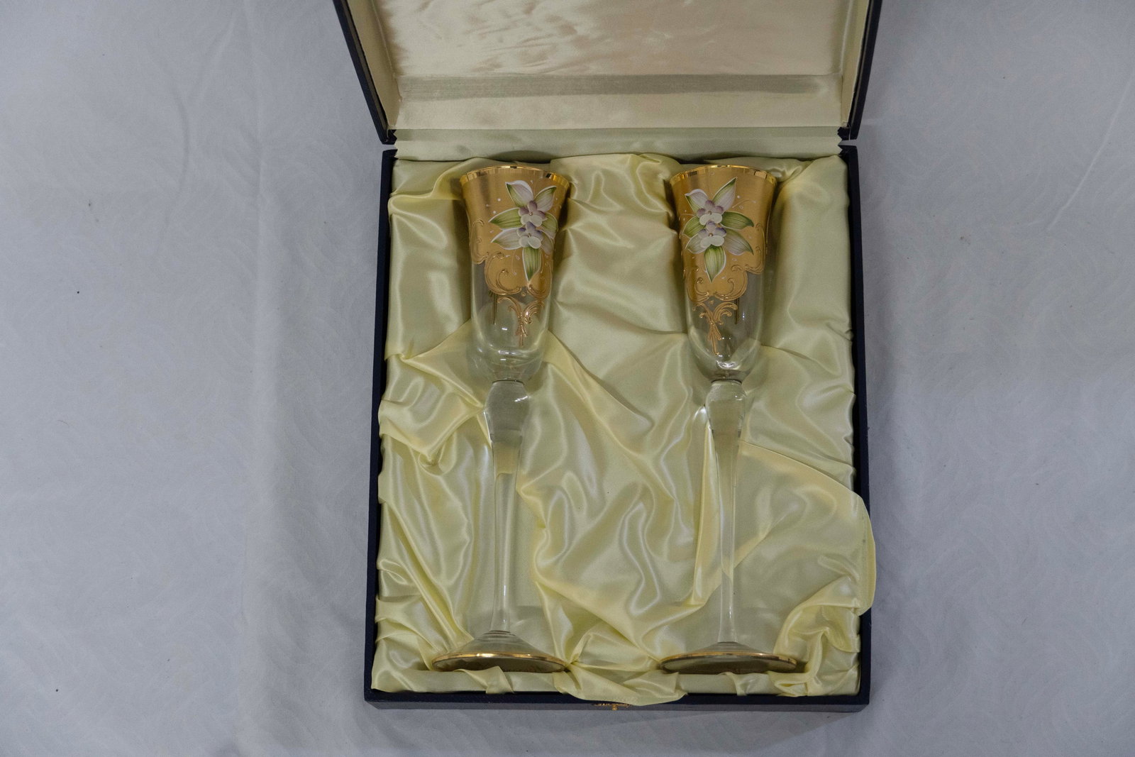 2 Murano Venetian Glass Champagne flutes (1 of 5)