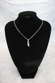 Diamond Pendant With 3 Diamonds on a chain