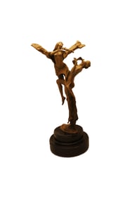 Tuan Nguyen "Affections" Bronze statue.