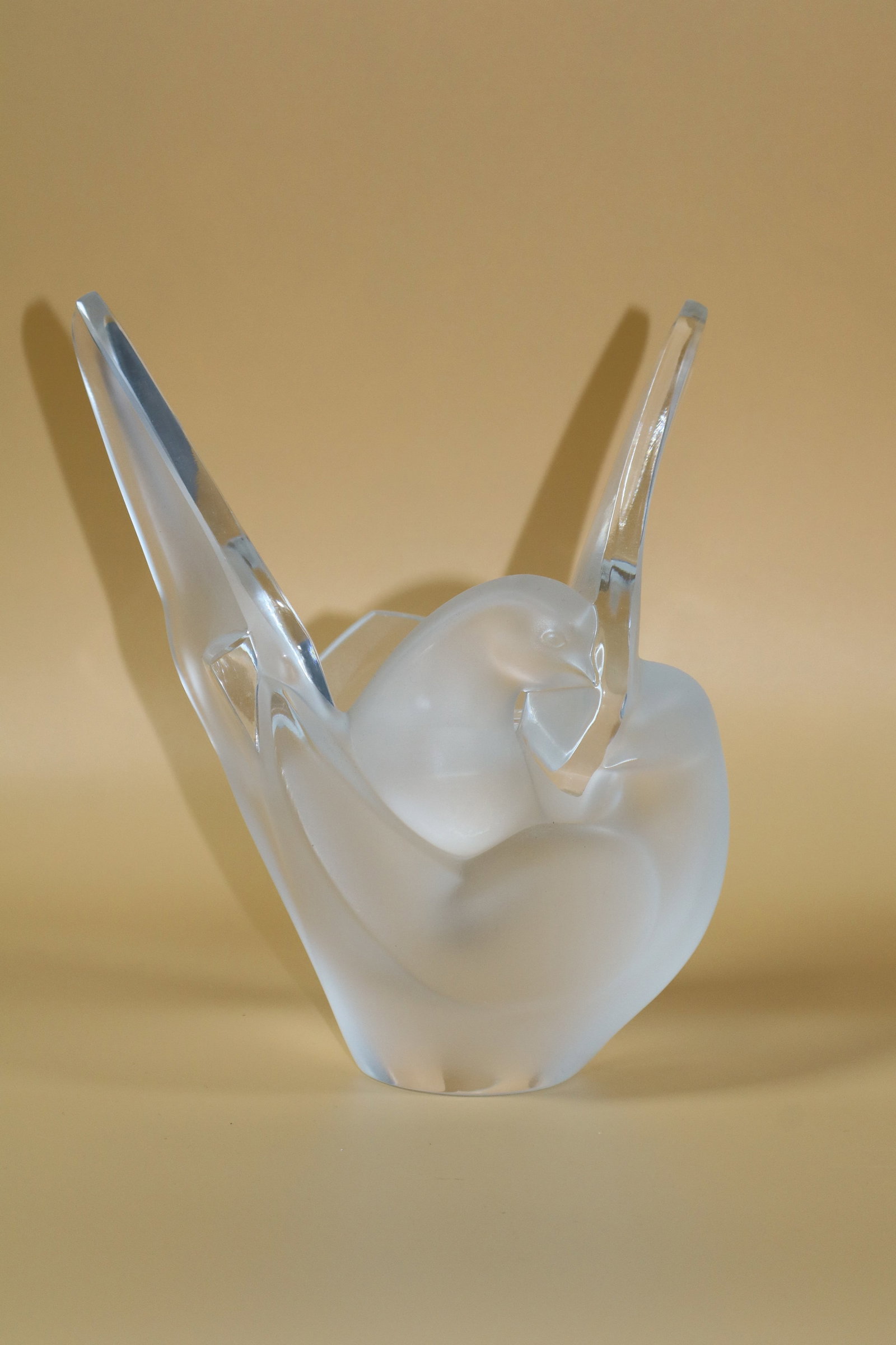 Lalique France 'Sylvie' Two Doves Crystal Vase (1 of 10)