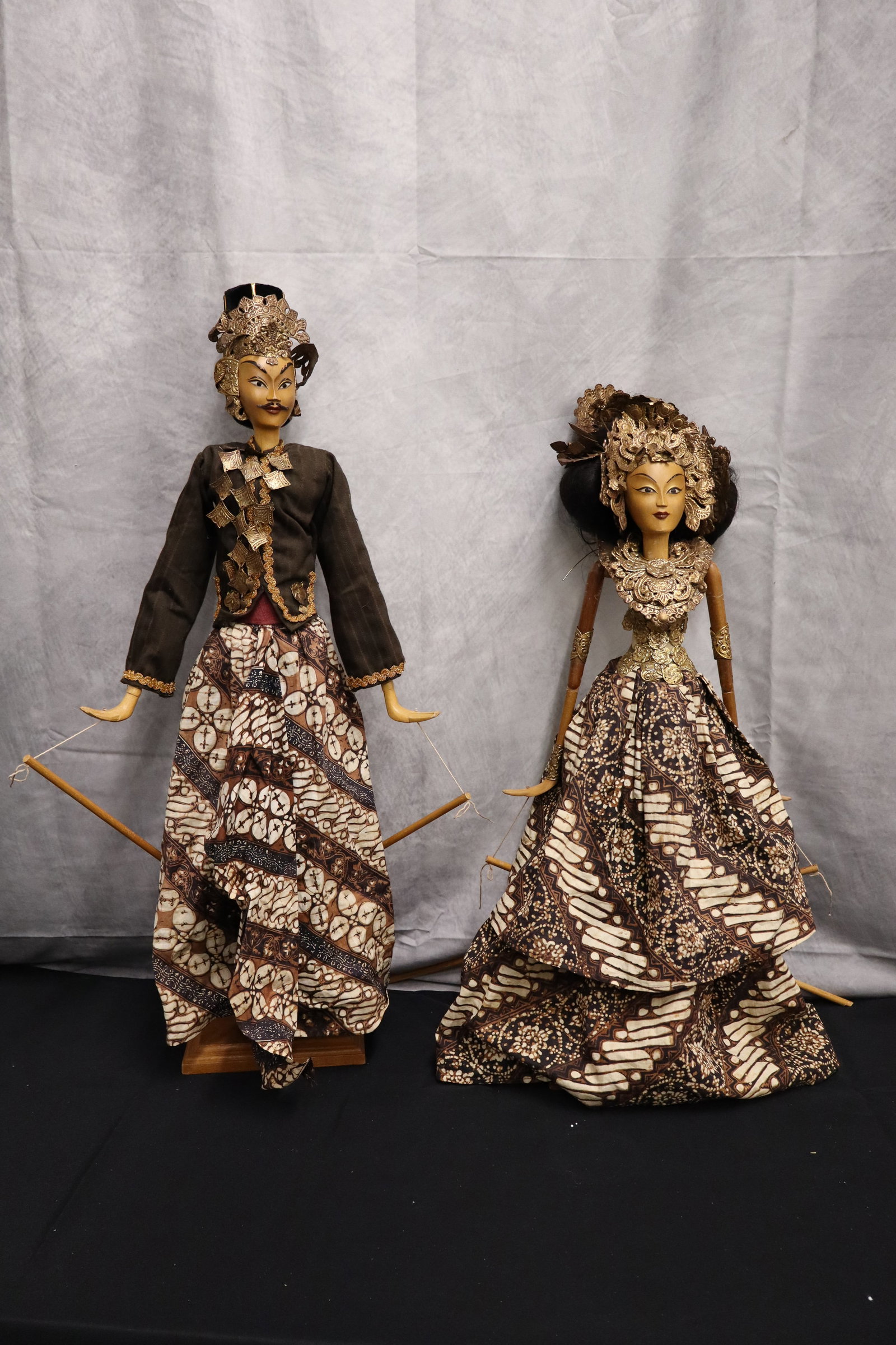 Unique Handmade Carved Wood Indonesian Puppet Set (1 of 17)