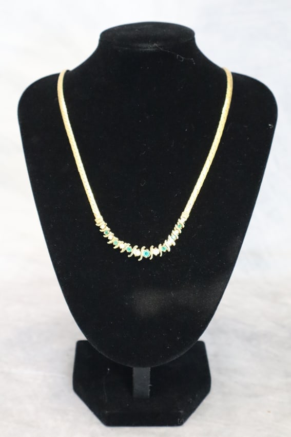 Italian Diamond and Emerald Necklace: This necklace is an elegant piece of fine jewelry, ideal for formal occasions or as a treasured gift. Its harmonious blend of diamonds and emeralds creates a classic yet luxurious appeal. Metal: 14k Y