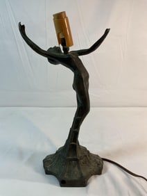 Arte Deco Bronze Lamp