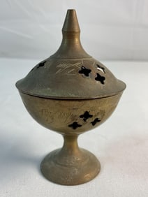 Brass Incense Burner with Perforated Lid – Vintage Decorative Piece