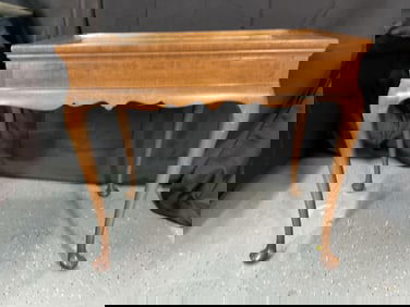 Queen Anne Style Tea Table