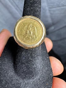 Dos Y Media Mexican Gold Coin Ring
