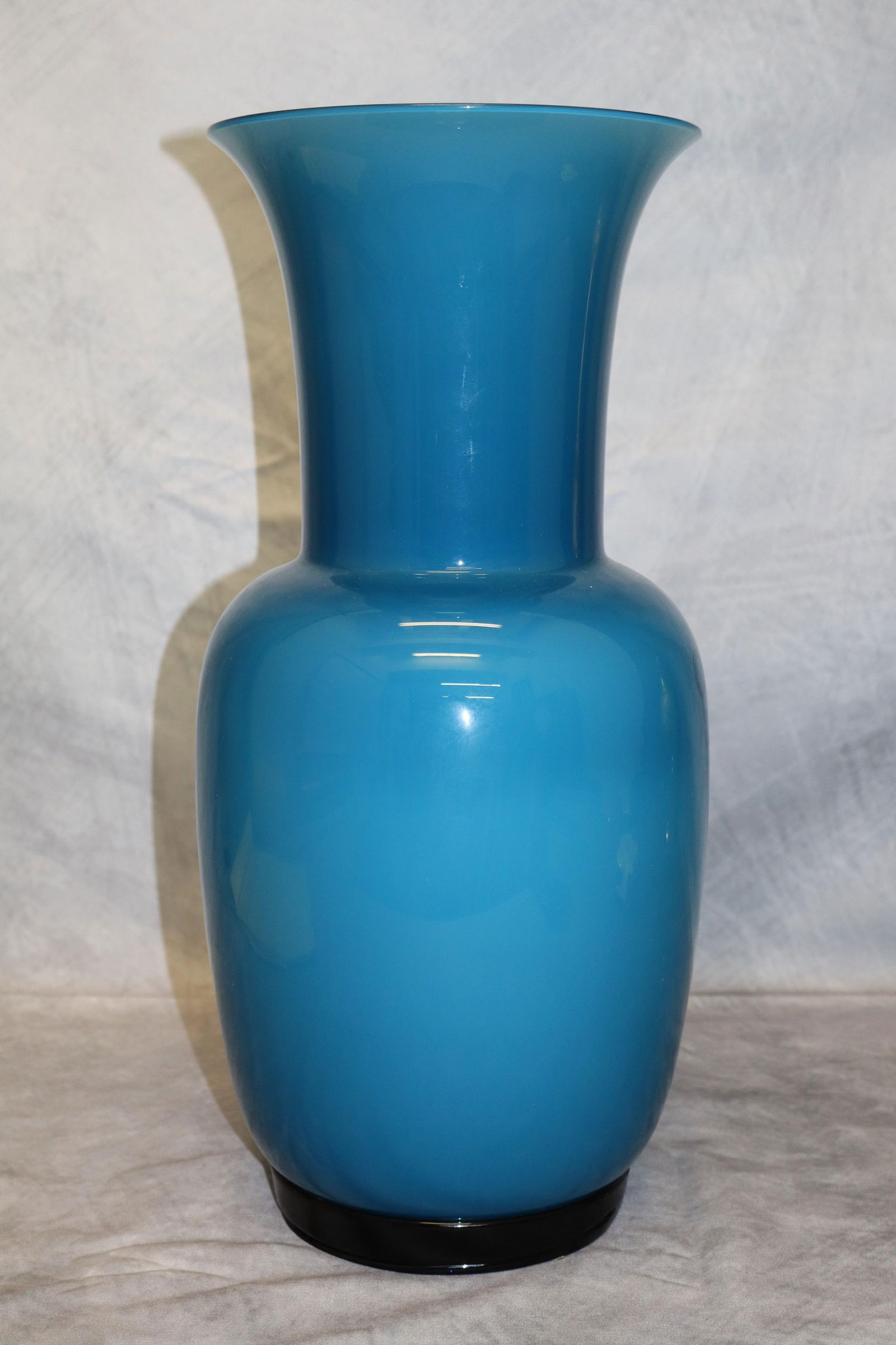 Venini Opalino Vase Blue (1 of 5)
