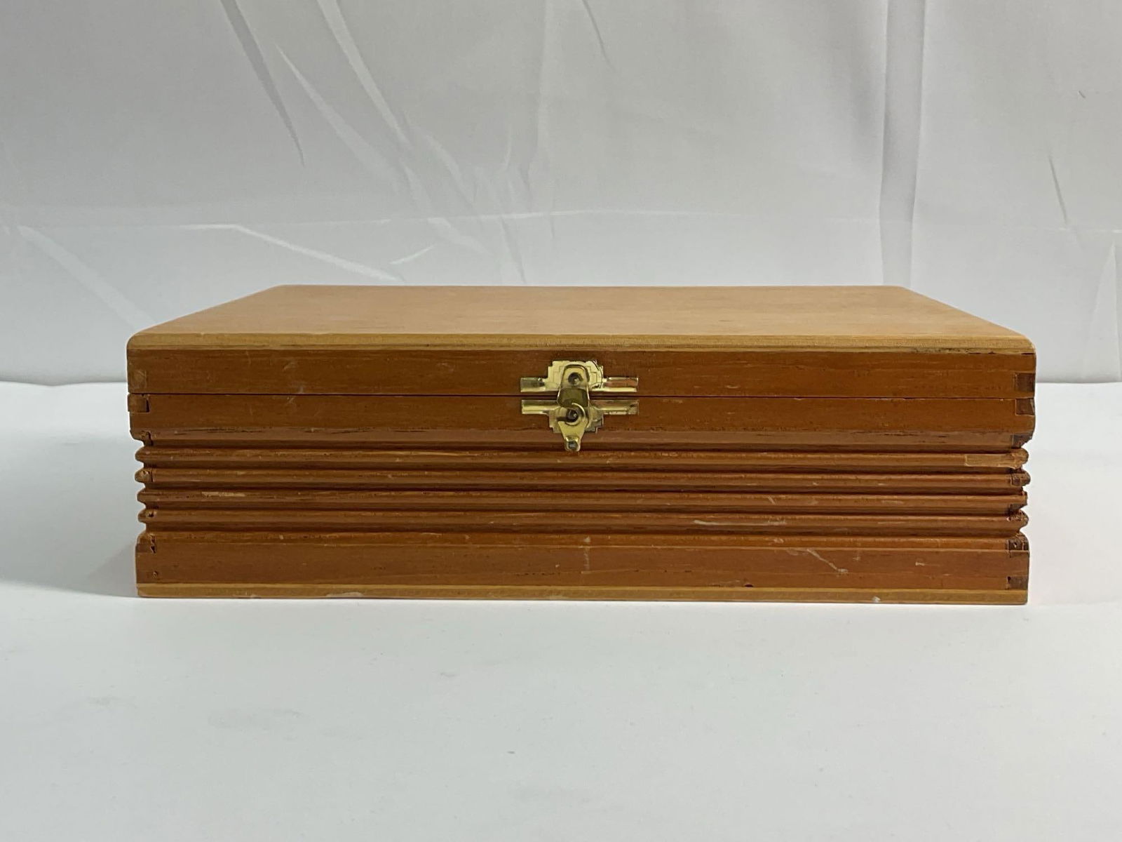 "Vintage Wooden Storage Box with Clasp" filled with assorted Pocket Knives and misc (1 of 4)