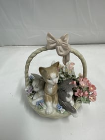Lladro Porcelain Figurine "Purr-Fect" Basket of Kittens