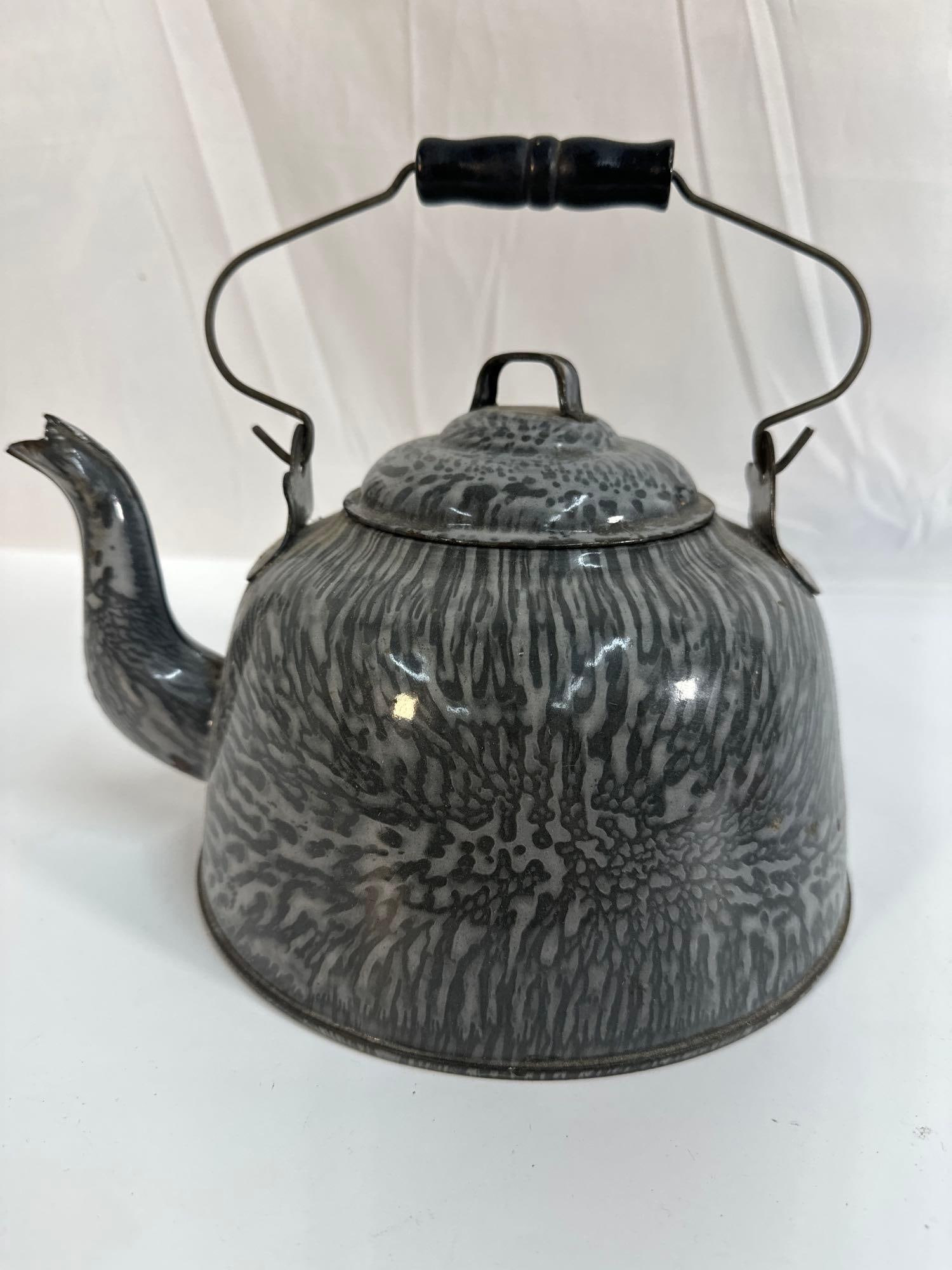 Tea Pot, Mottle Grey Black Handle. Granite Ware  Box 2 - Photo 8 (1 of 4)