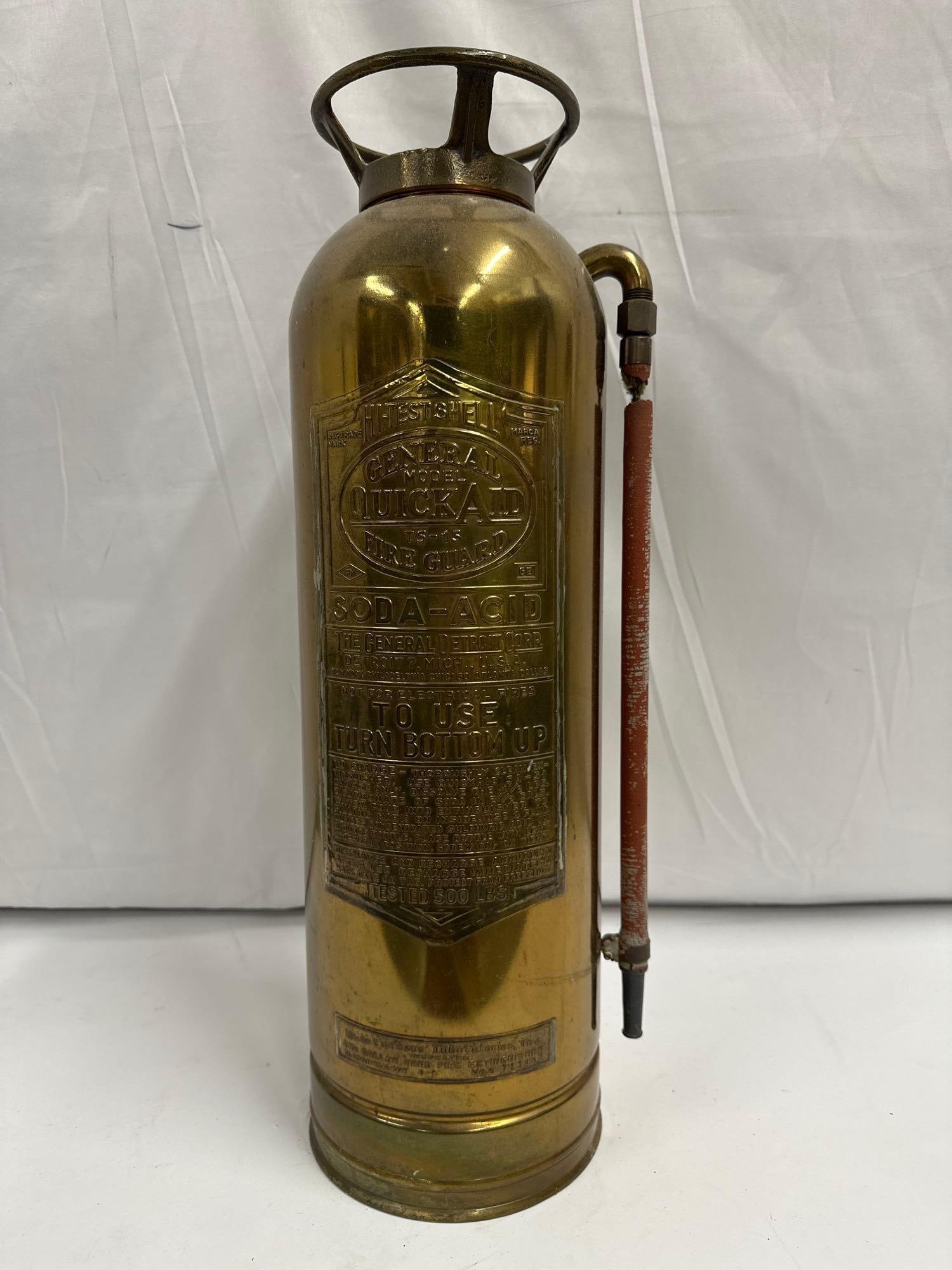 Antique Brass Fire Extinguisher (1 of 8)