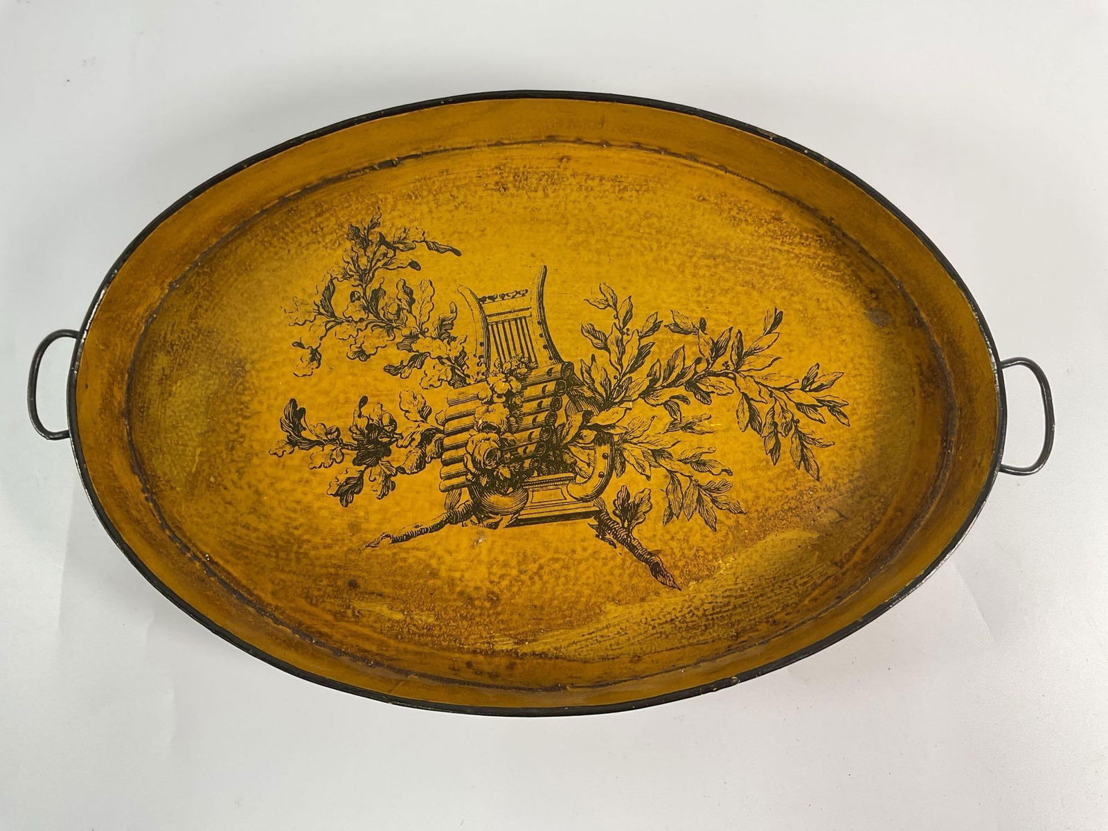 Vintage painted metal tray - Box 11 (1 of 4)