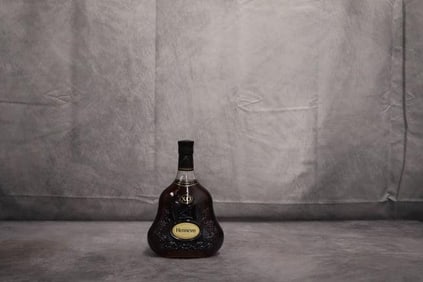 Hennessy X.O Cognac 750mL