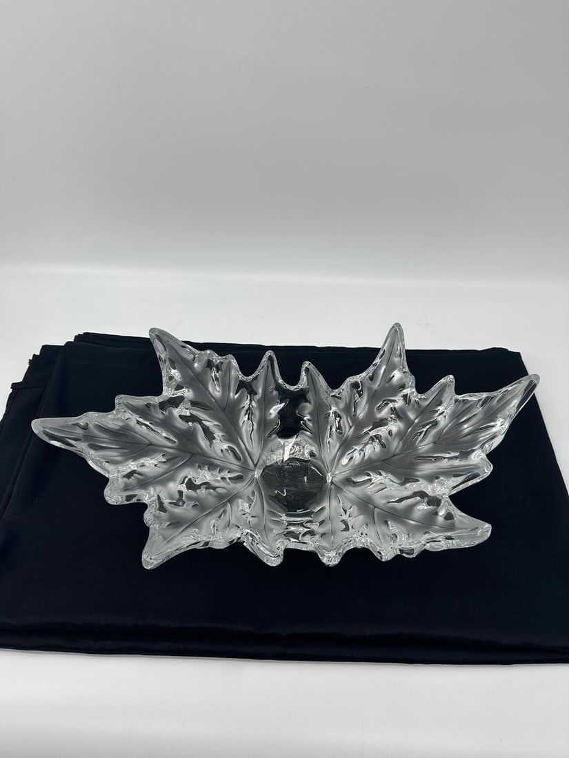 Rare Lalique Champs-Élysées Grand Bowl (1 of 7)