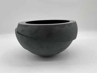Anna Torfs "Armadillo Coupe"