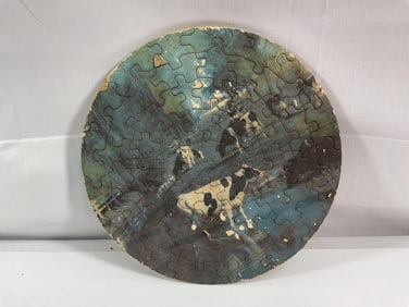 Vintage Round Cardboard Jigsaw Puzzle - B12