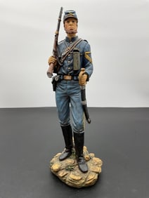 Union Infantry Soldier Civil War Figurine