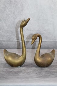 Set of 2 Bronze Swan statues