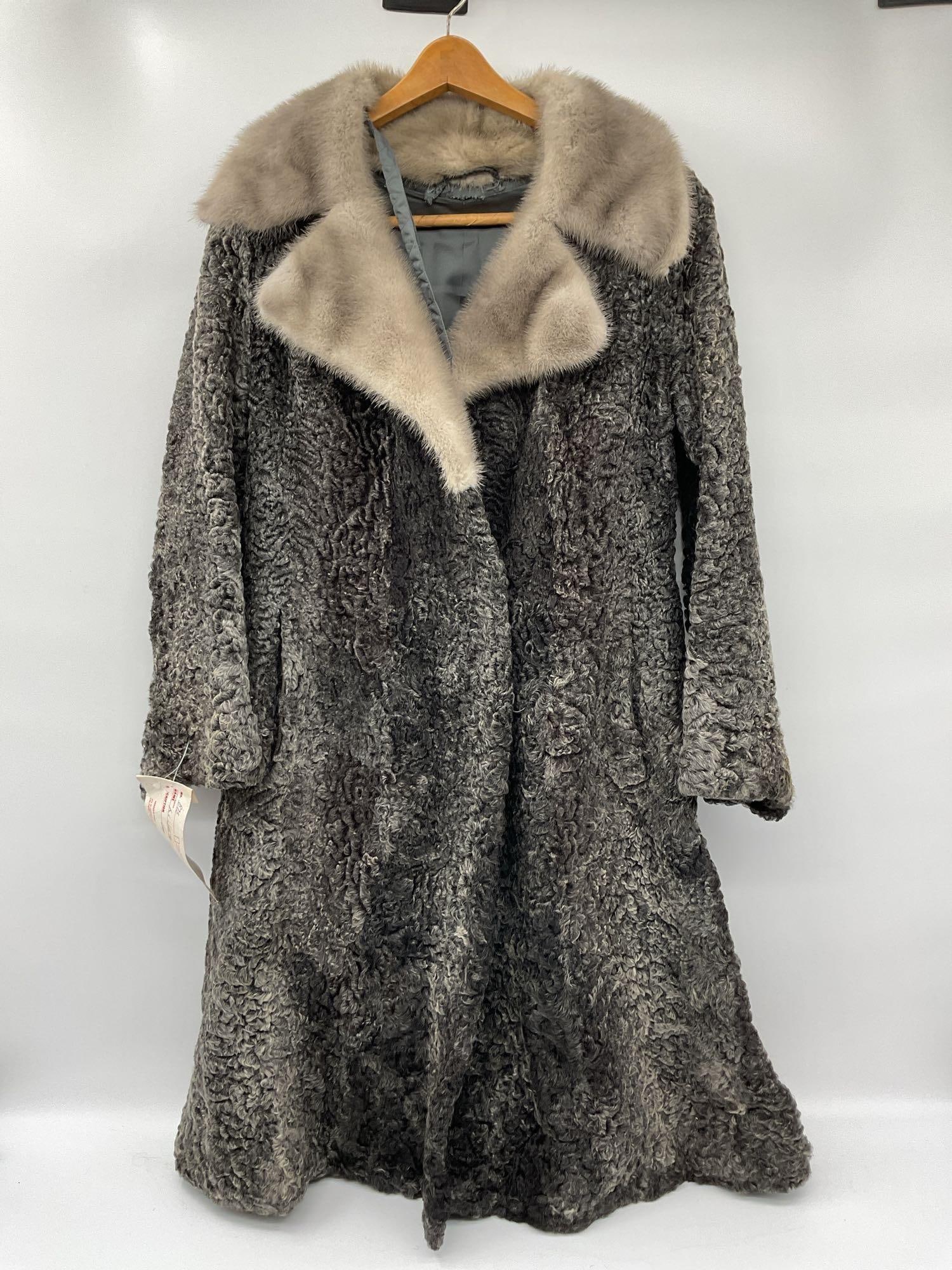 Vintage Persian Lamb Fur Coat with Mink Collar - Pelzmoden Dobitzsch, Neheim-Hüsten (1 of 6)