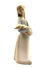 Lladro "Girl with Pig"