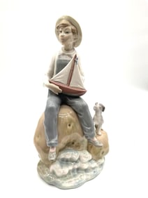 Lladro "Sailing Away" porcelain figurine