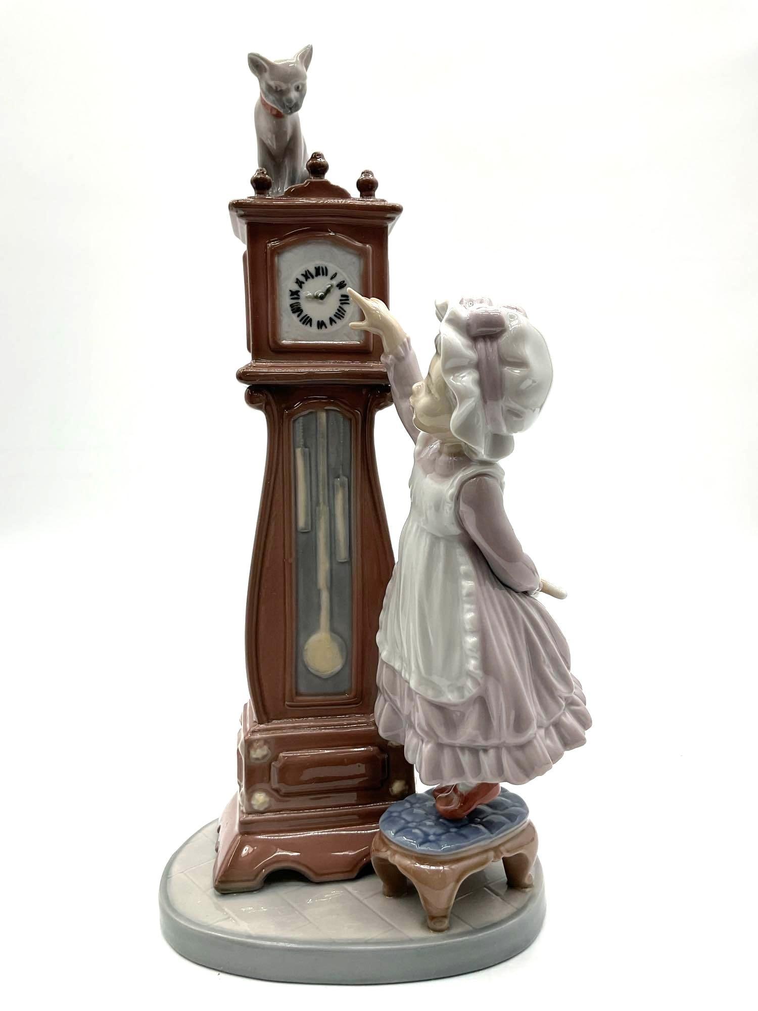 Vintage Lladro "Bedtime" Porcelain Figurine - 5347 (1 of 5)