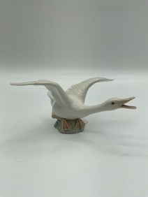 Lladro Flying Goose Figurine - 1264
