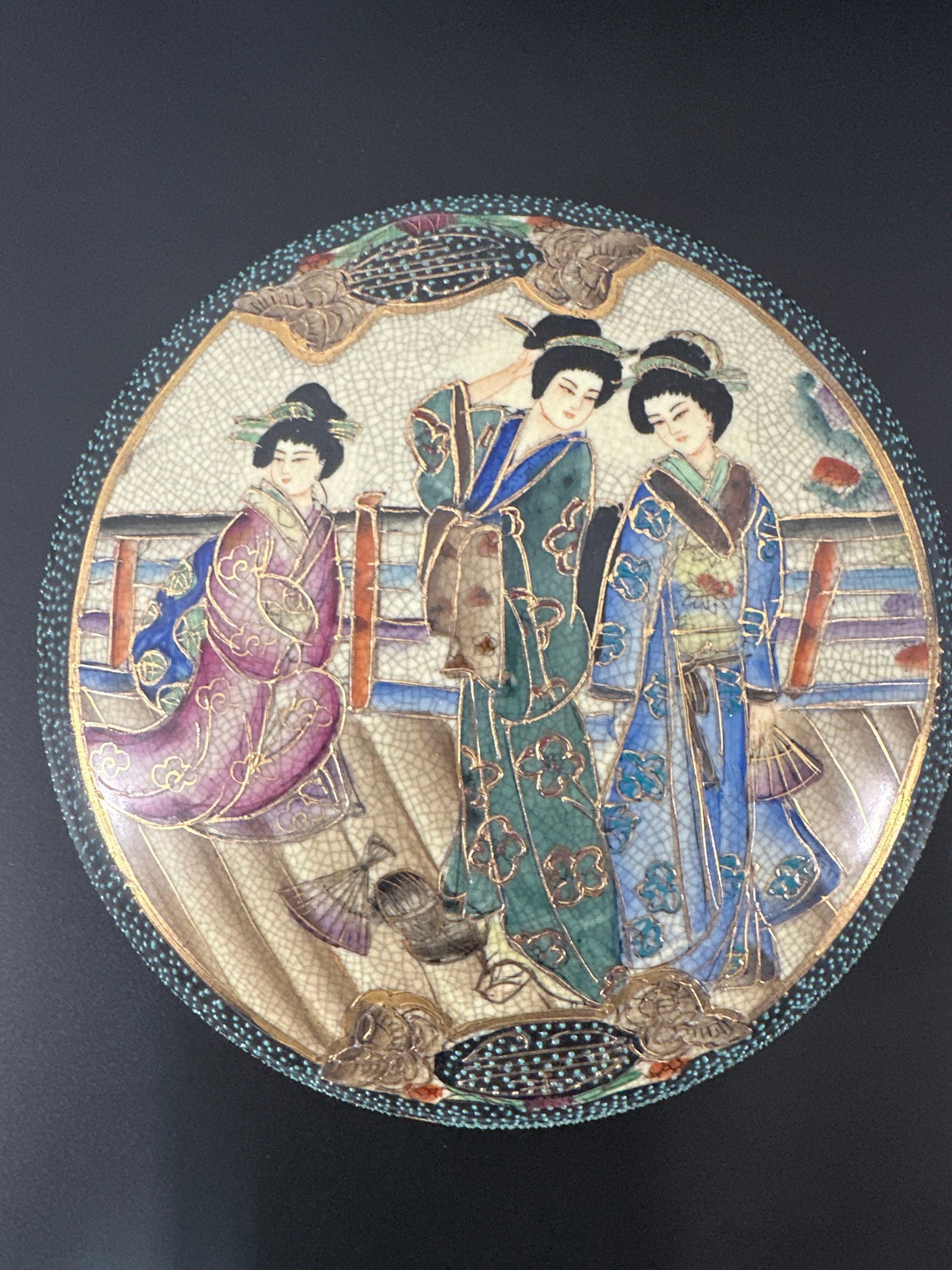 Japanese Hand Painted Royal Satsuma  Lidded Box with Geisha Motif (1 of 4)