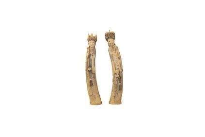 Pair of Vintage Chinese Oriental carvings of Royal Emperors