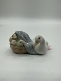 Lladro Mother Duck with Ducklings Figurine
