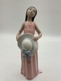 Lladro Girl Holding Sunhat Figurine 5008