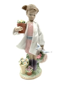 RARE - Lladro Utopia Girl with Flowers and Doves Figurine - 8240