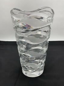 Contemporary Swirl Pattern Crystal Vase