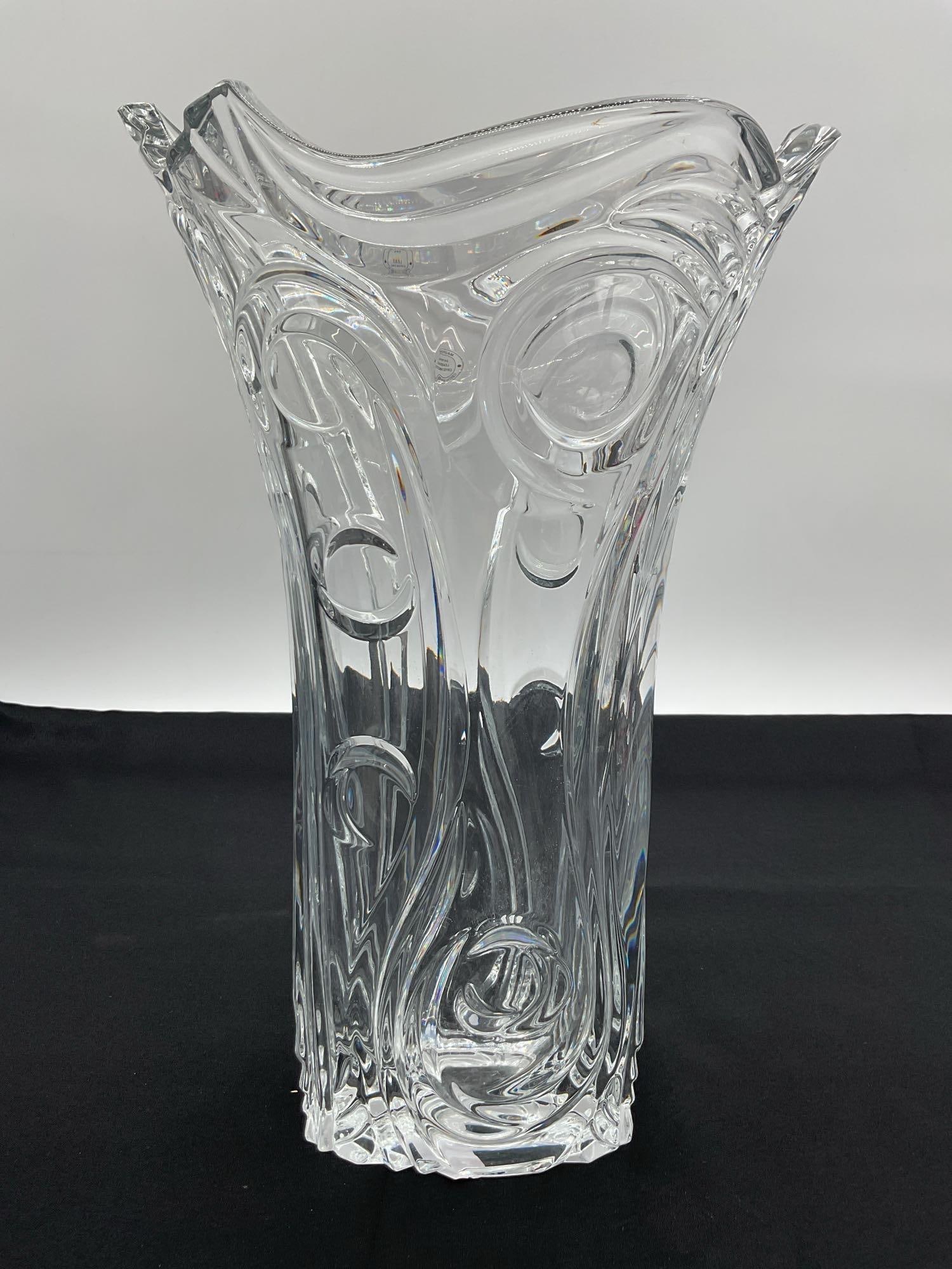 Czech  Lead Crystal Curl Vase (1 of 4)