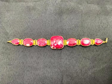 Indian Ruby Corundum Bracelet with 7 Faceted Stones