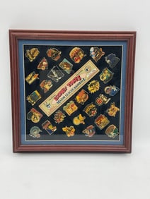 Looney Tunes Hardee’s Pin Collection Display