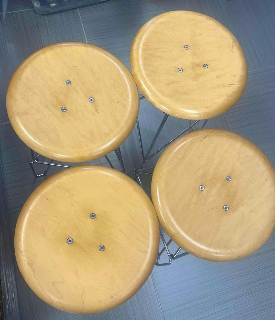 Set of 4 Herman Miller Model Six Stools by Jeff Covey (1 of 11)