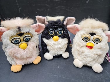 Lot of 3 Vintage Furby Electronic Interactive Toys