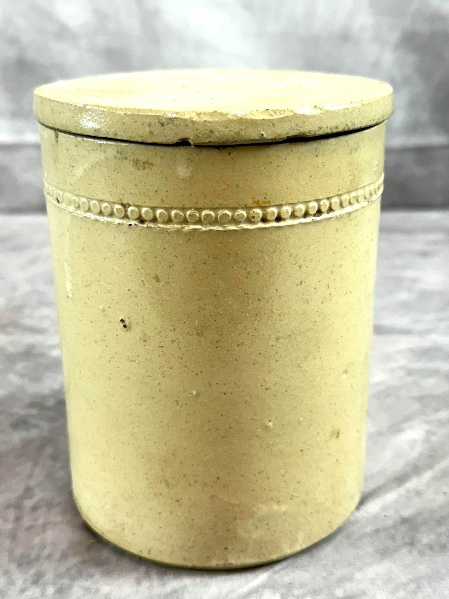 Vintage 1930's Jar with Lid (1 of 5)