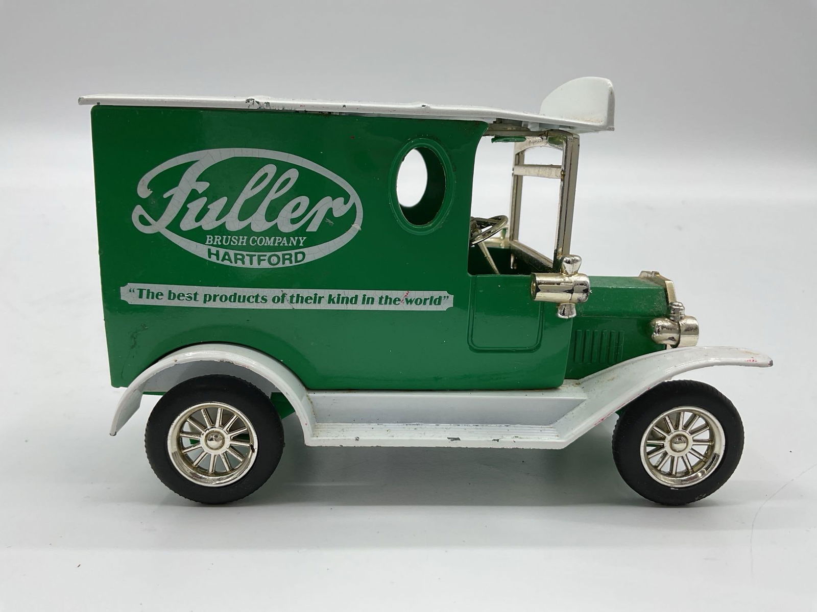 Vintage  Fuller Brush Company Hartford Coin Bank Truck (1 of 3)