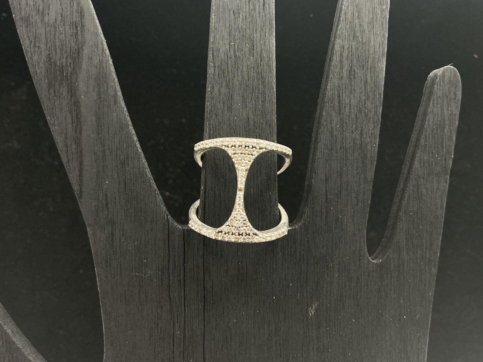 Sterling Silver 925 Ring with CZ Accents, Size 7.5 (1 of 4)