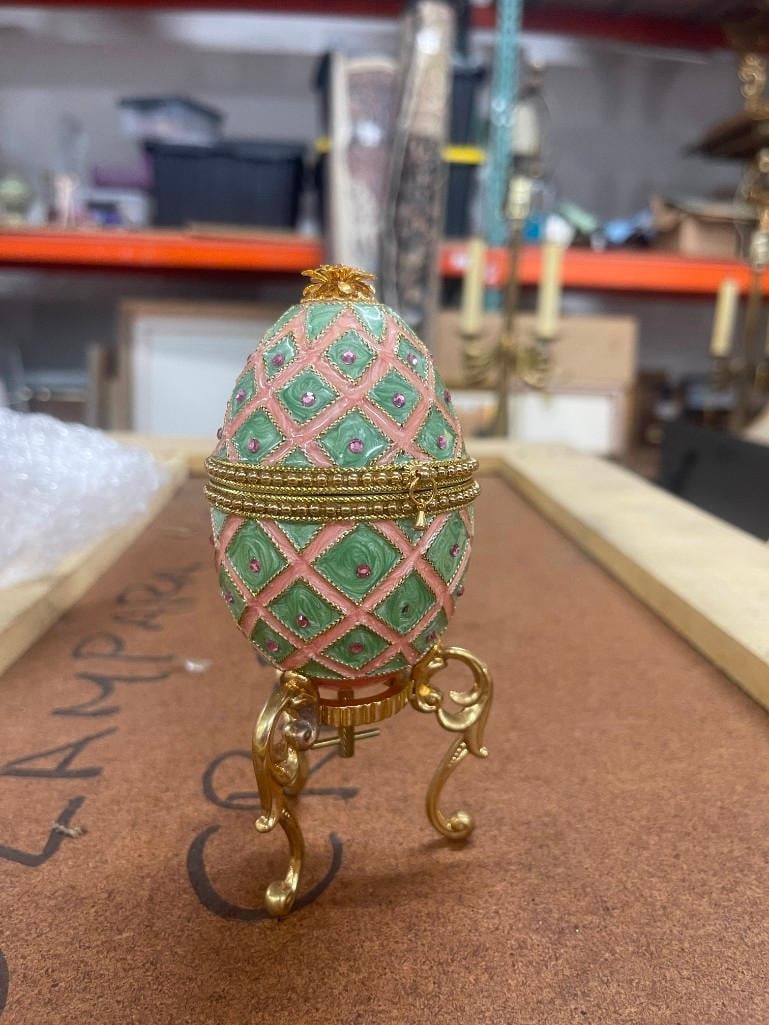 Decorative Egg: AUCTIOn 5 / 21 