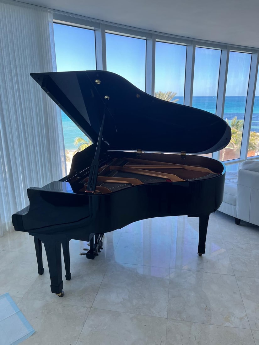 Yamaha Disklavier E3 Series Baby Grand Piano