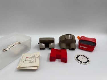 View-Master viewer lot with reels