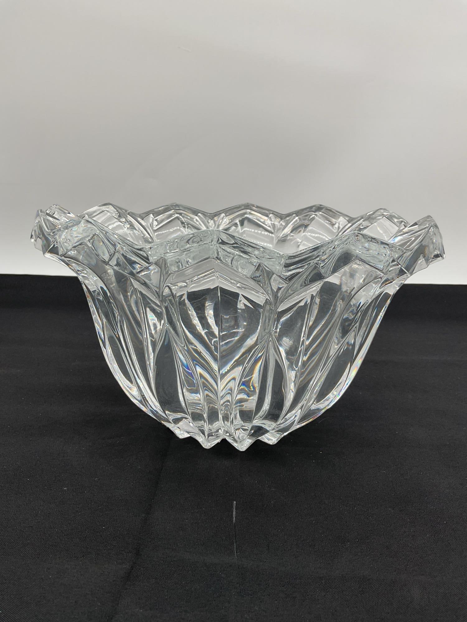 J.G. Durand Calliope Crystal Centerpiece Bow: Description: Elegant lead crystal bowl by J.G. Durand, featuring a fluted and twisted design with scalloped rim. Marked “Cristal au Plomb 24% – France.” Dimensions: H: 6in Dia: 10in