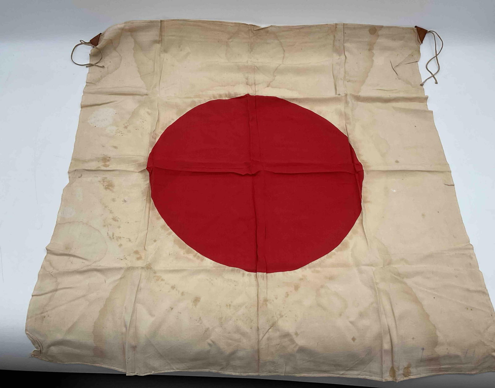 World War II Japanese Rising Sun Hinomaru Flag (1 of 4)