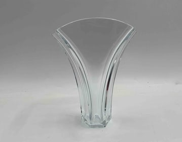 Baccarat  Ginkgo Crystal Vase