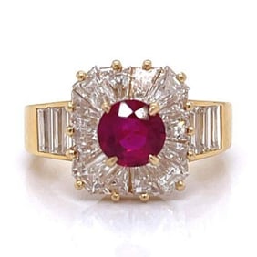 VAN CLEEF & ARPELS 18K Yellow Gold Burma No-heat Ruby & Diamond Ring