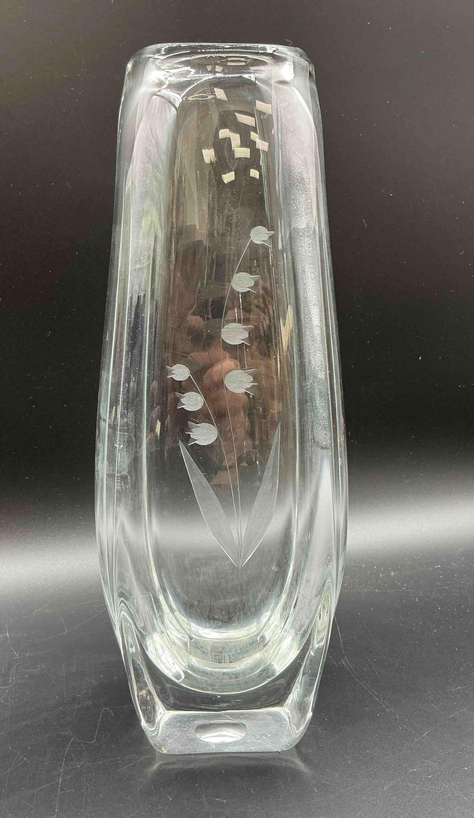 Mid-Century Clear Crystal Vase with Etched Floral Design (1 of 5)