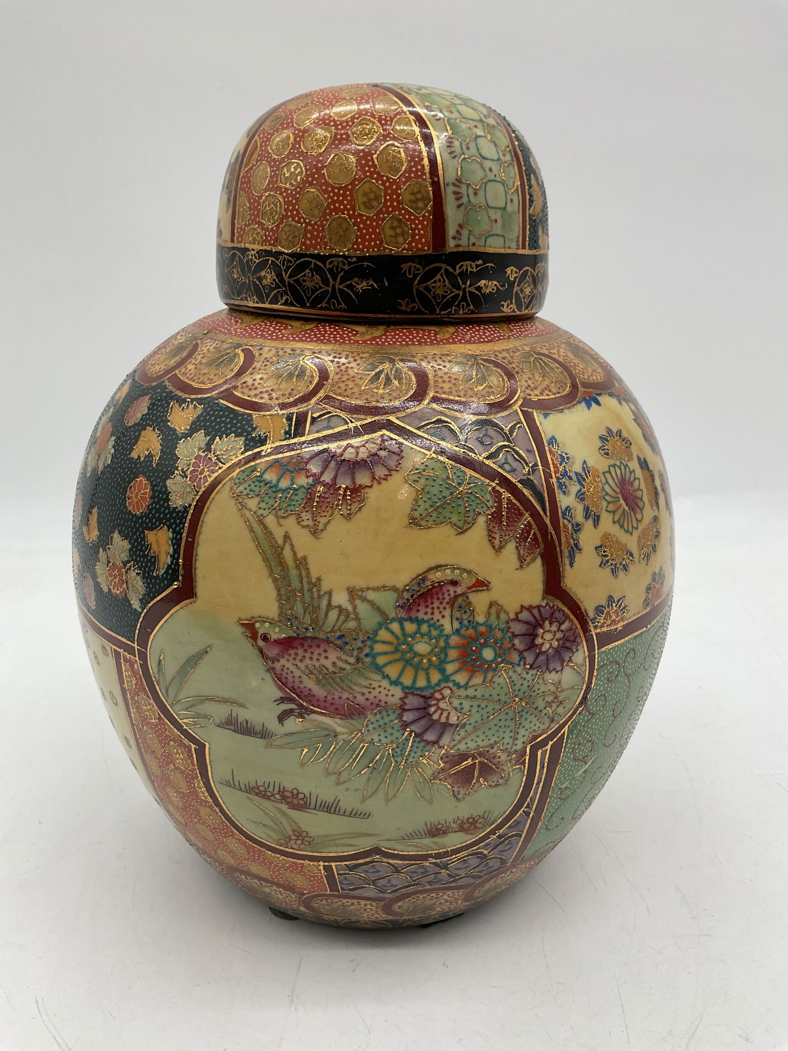 Satsuma style vase (1 of 3)
